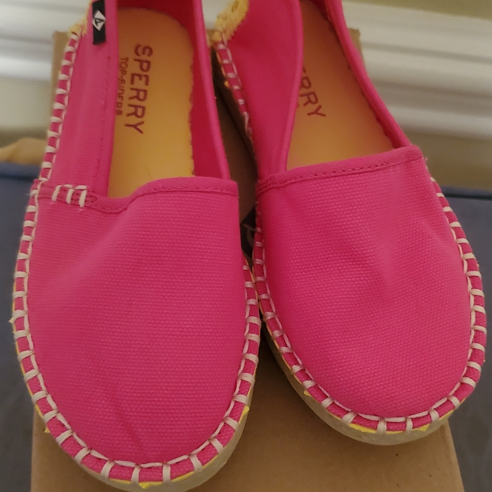 Girls Sperry slide on